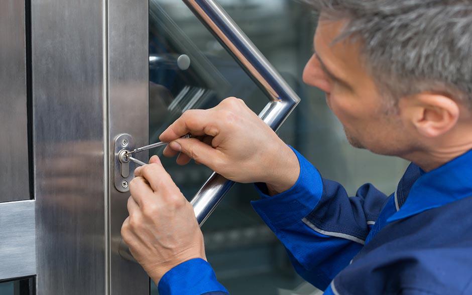 serrurier en urgence Courbevoie